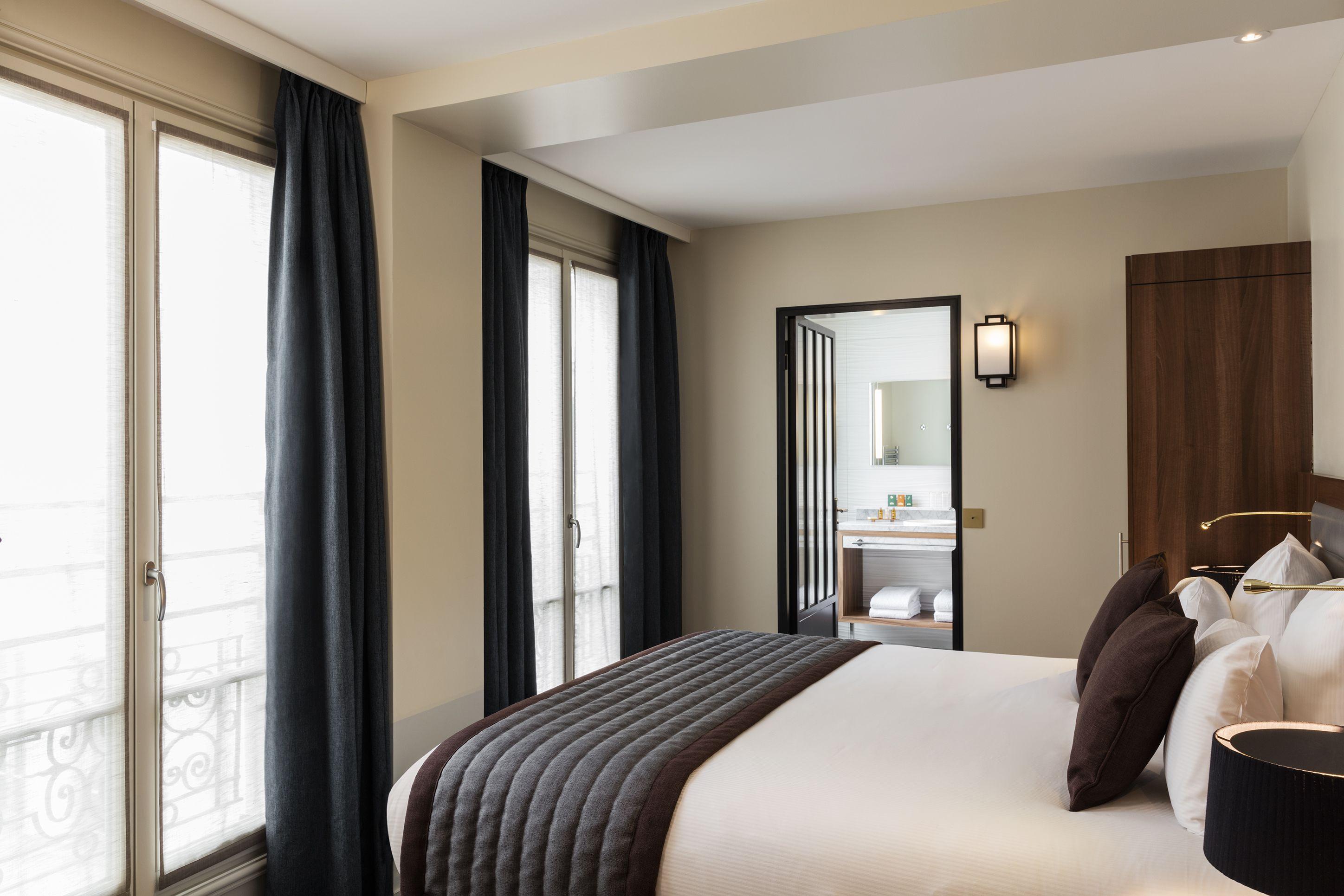 Hotel Mayflower Opera 4*