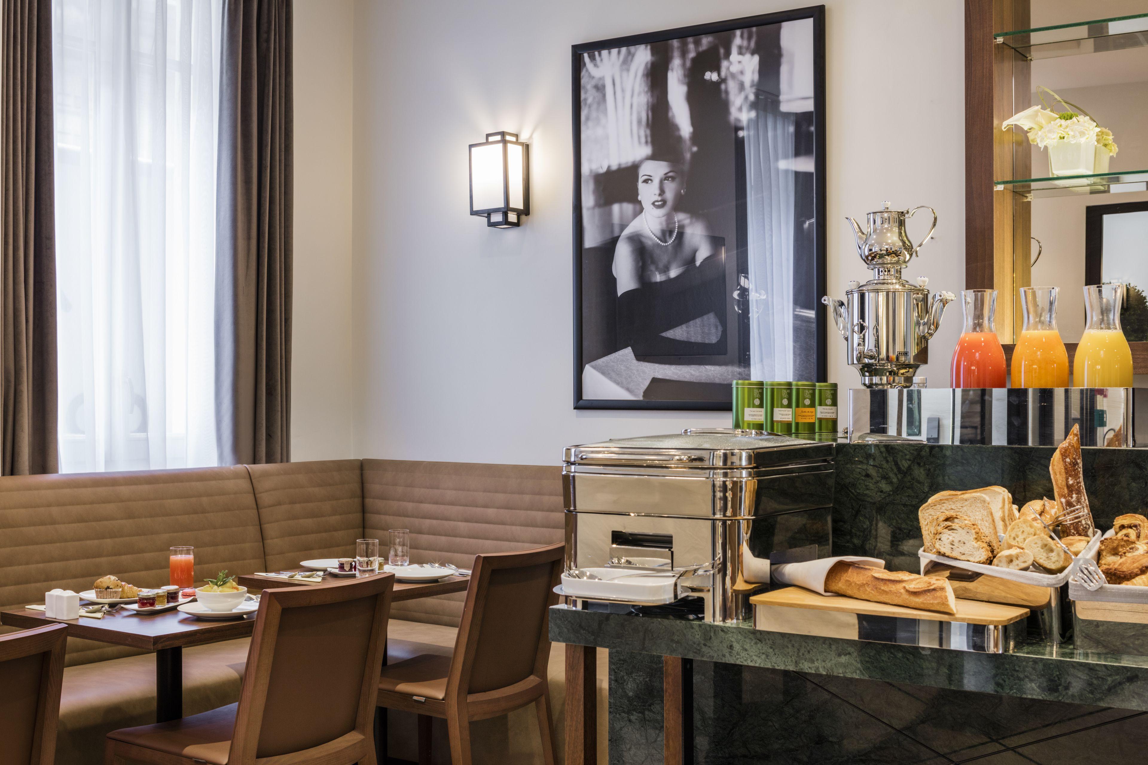 Mayflower Opera Hotel