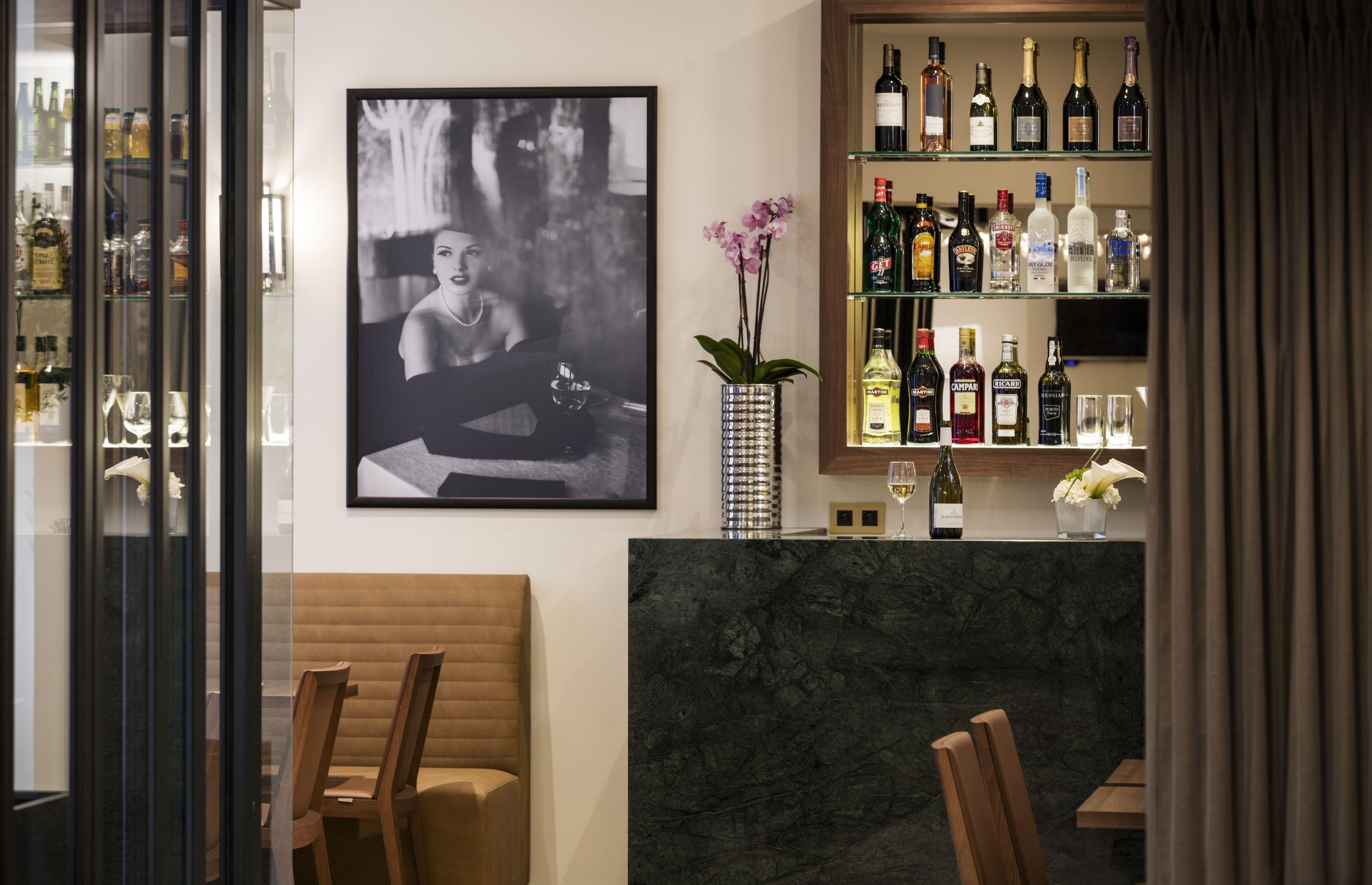 Hotel Mayflower Opera