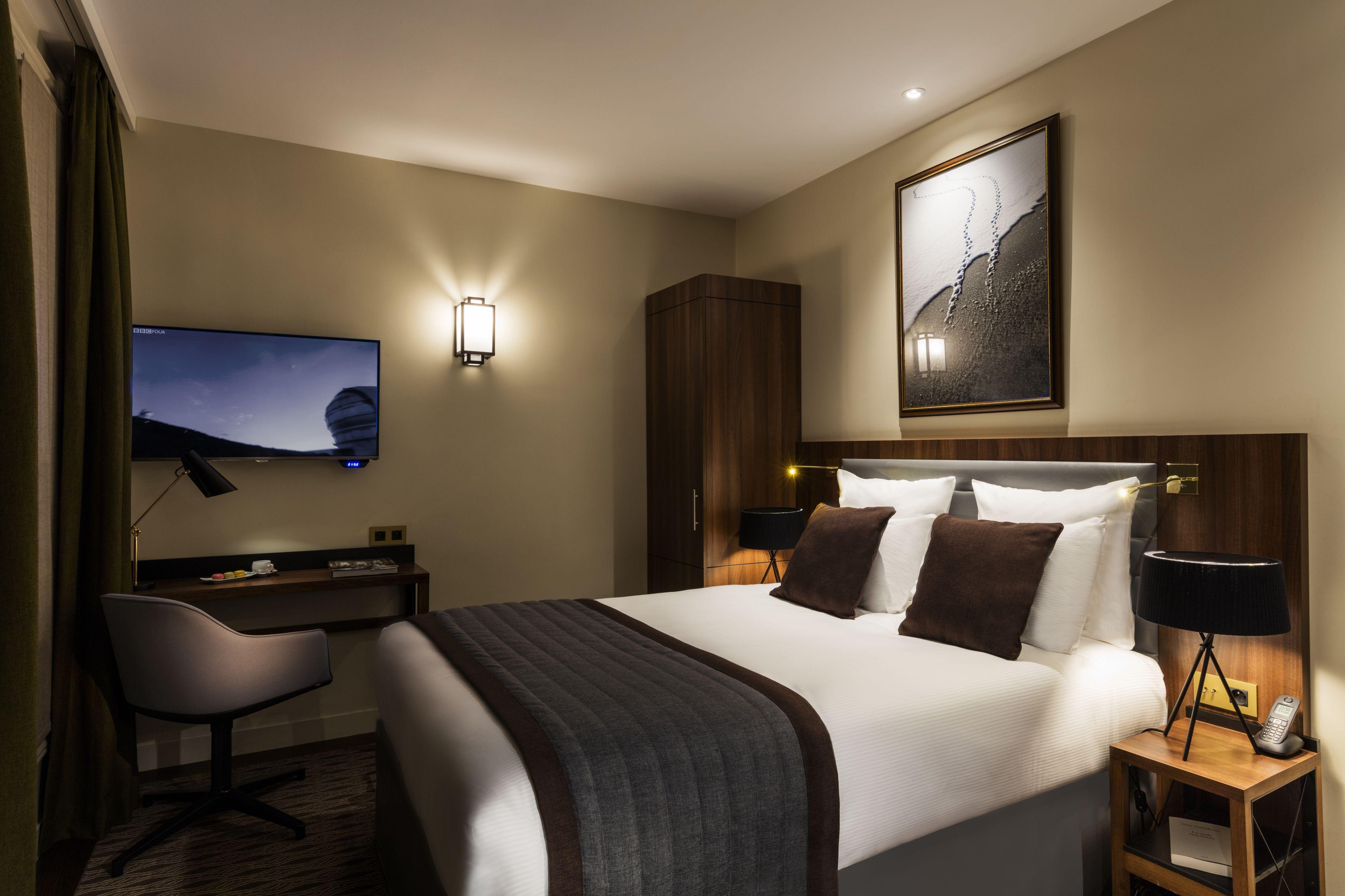 Mayflower Opera Hotel 4*