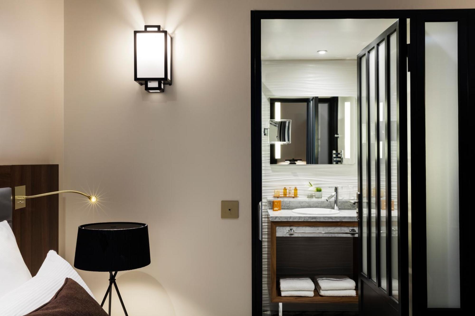 Western Premier Kapital Opéra 4* Parigi